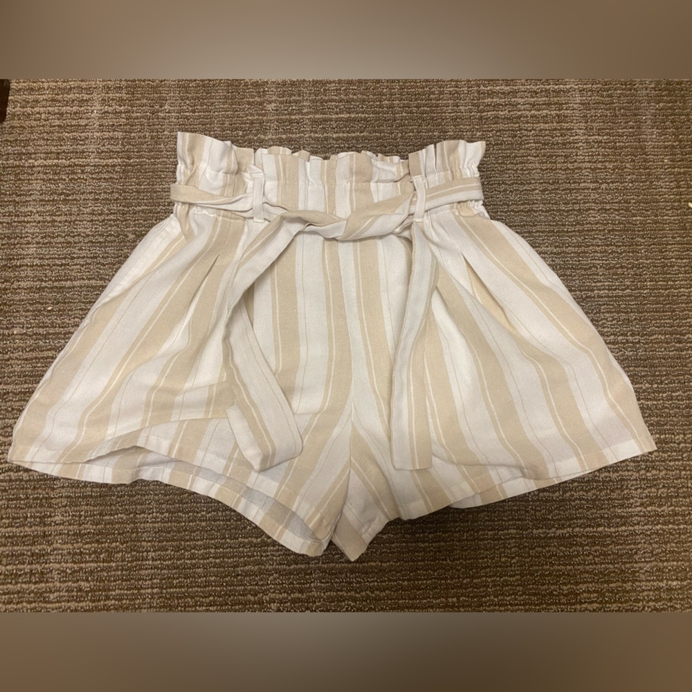 Jun & Ivy shorts size M